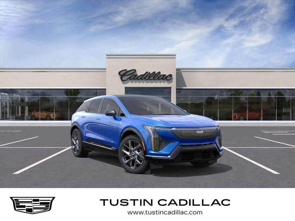 2026 Cadillac OPTIQ Luxury AWD