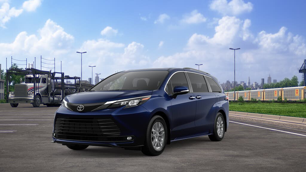 2026 Toyota Sienna XLE 7-Passenger AWD