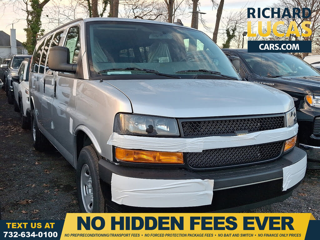 2025 Chevrolet Express 2500 LS RWD