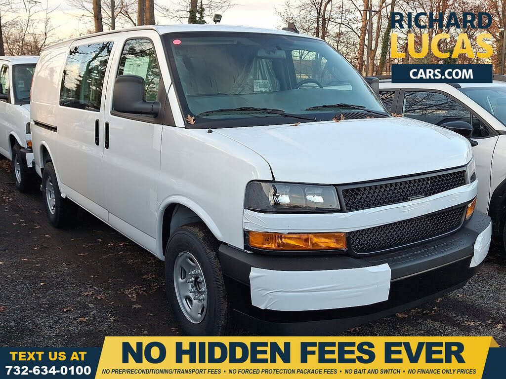 2025 Chevrolet Express Cargo 2500 RWD