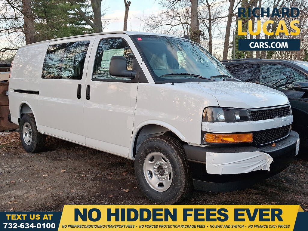 2025 Chevrolet Express Cargo 2500 RWD