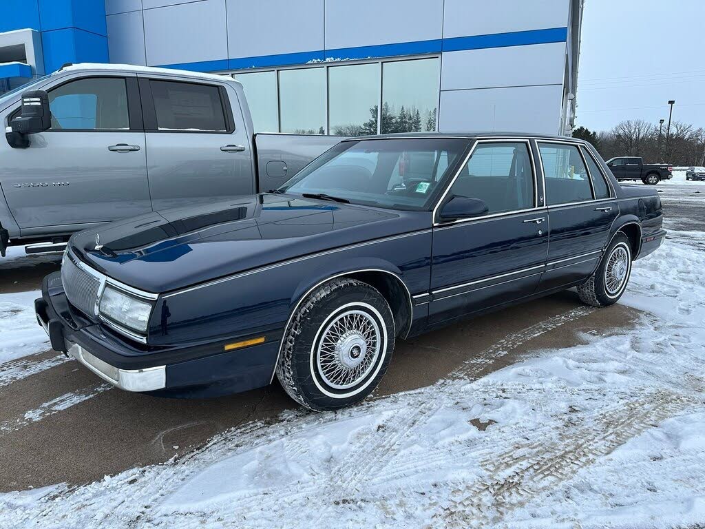 1990 Buick LeSabre Custom Sedan FWD