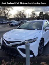 Toyota Camry SE FWD