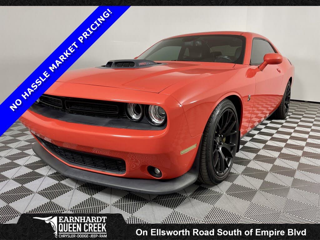 2016 Dodge Challenger 392 Hemi Scat Pack Shaker RWD