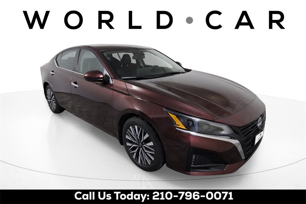 2024 Nissan Altima 2.5 SV FWD