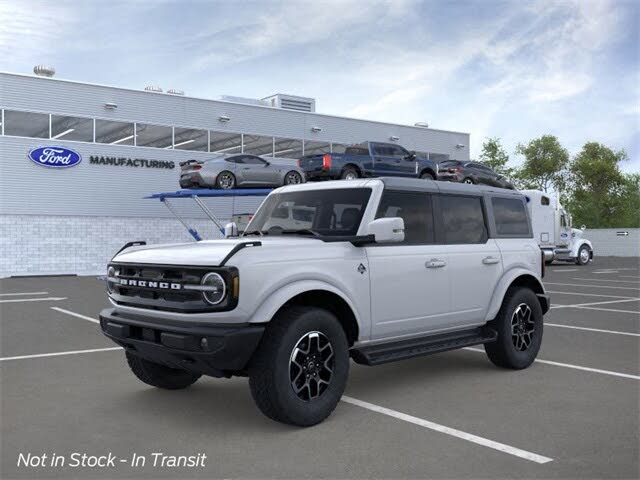 2025 Ford Bronco Outer Banks 4-Door 4WD