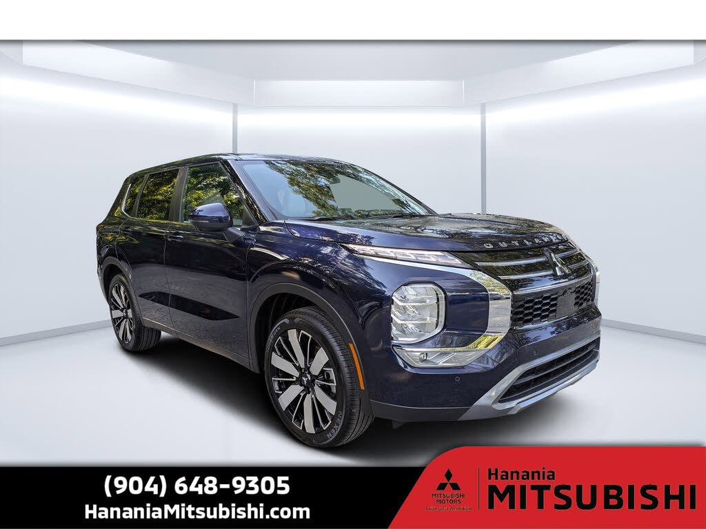 2025 Mitsubishi Outlander SE FWD