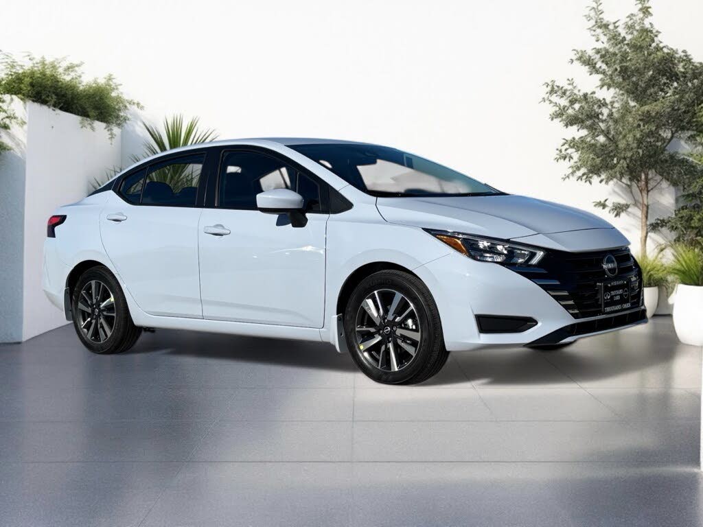 2025 Nissan Versa SV FWD