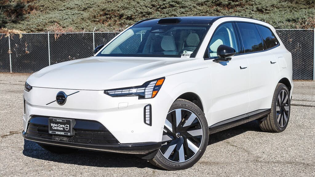 2025 Volvo EX90 Twin Performance Plus 7-Passenger eAWD