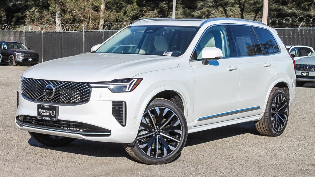 2026 Volvo XC90 B6 Ultra 6-Passenger AWD