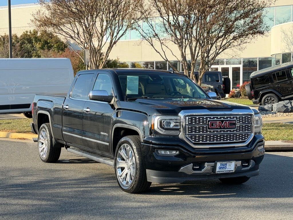 2017 GMC Sierra 1500 Denali Crew Cab 4WD