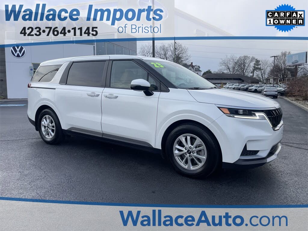 2023 Kia Carnival LX FWD