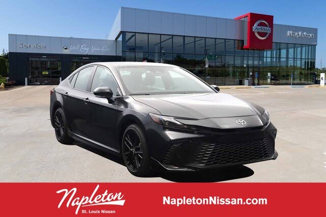 2025 Toyota Camry SE FWD