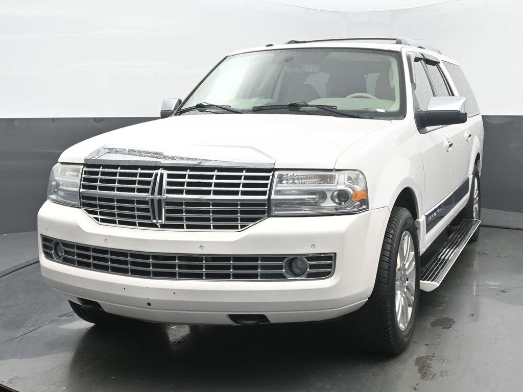 2013 Lincoln Navigator L 4WD