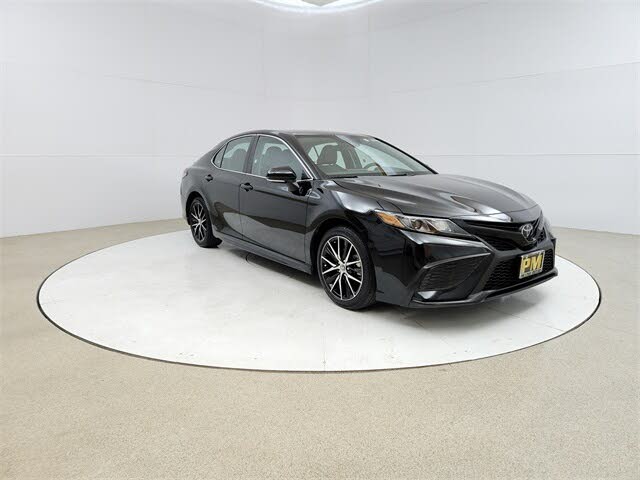 2024 Toyota Camry SE FWD