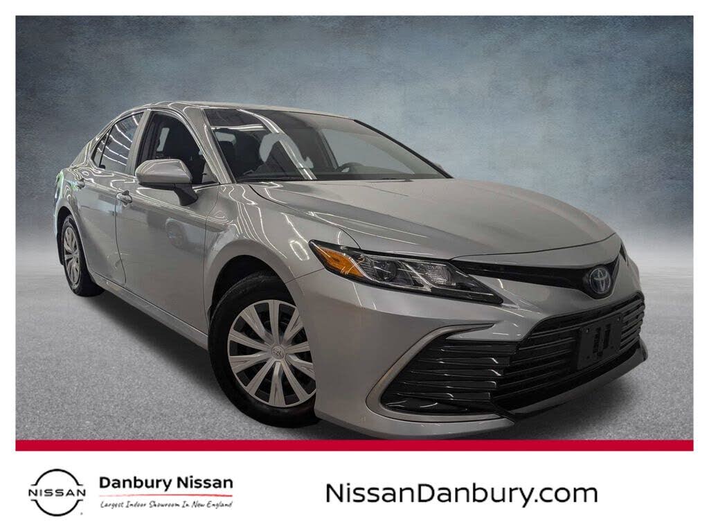 2024 Toyota Camry Hybrid LE FWD