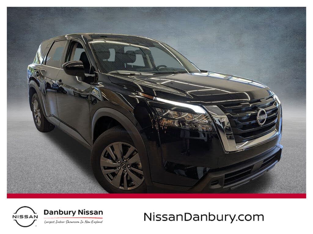 2025 Nissan Pathfinder S 4WD