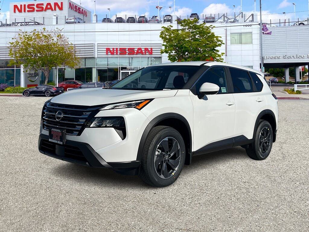 2026 Nissan Rogue SV FWD
