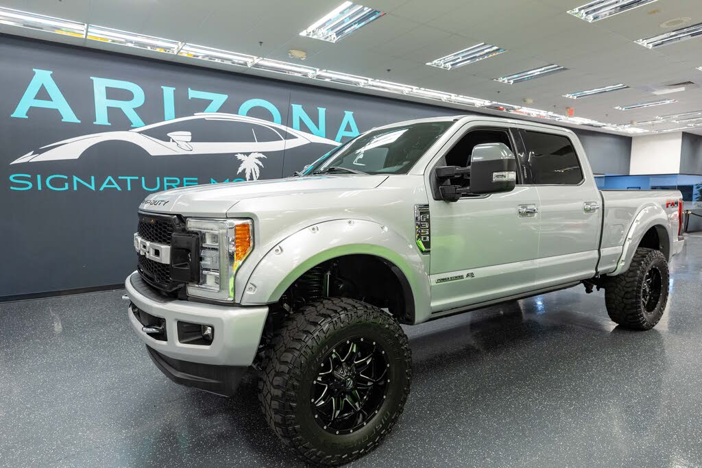 2017 Ford F-350 Super Duty Platinum Crew Cab 4WD