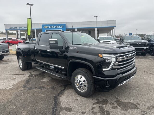 2026 Chevrolet Silverado 3500HD High Country Crew Cab 4WD