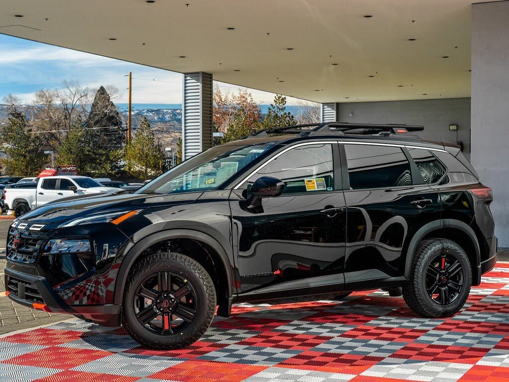 2026 Nissan Rogue Rock Creek AWD
