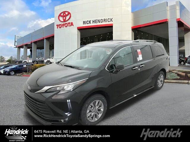 2026 Toyota Sienna XLE 7-Passenger FWD