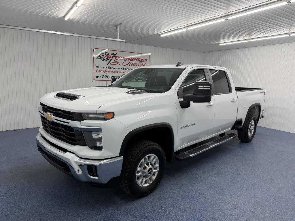 2025 Chevrolet Silverado 2500HD LT Crew Cab 4WD