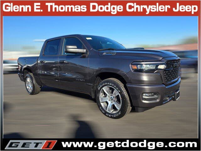 2026 RAM 1500 Express Crew Cab RWD