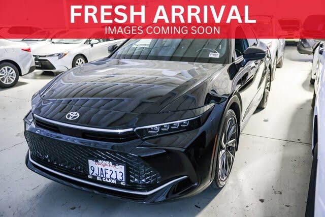 2023 Toyota Crown Limited AWD