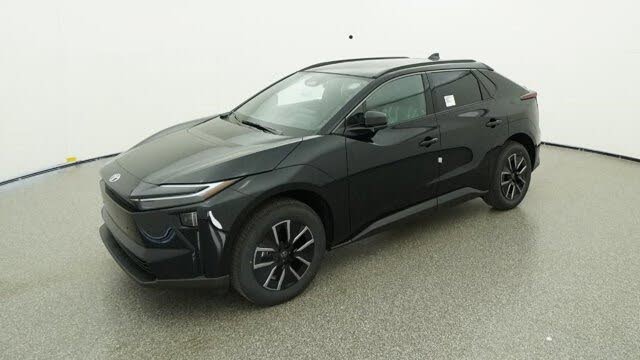 2026 Toyota bZ XLE Plus FWD