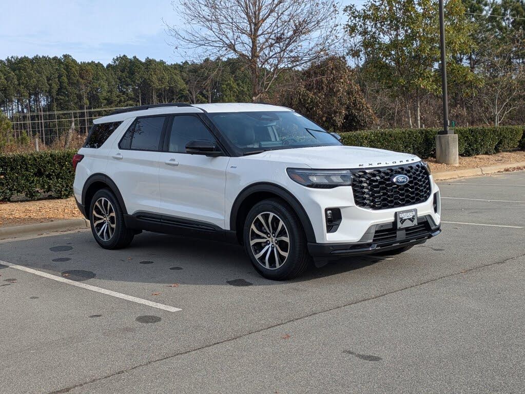 2026 Ford Explorer ST-Line RWD