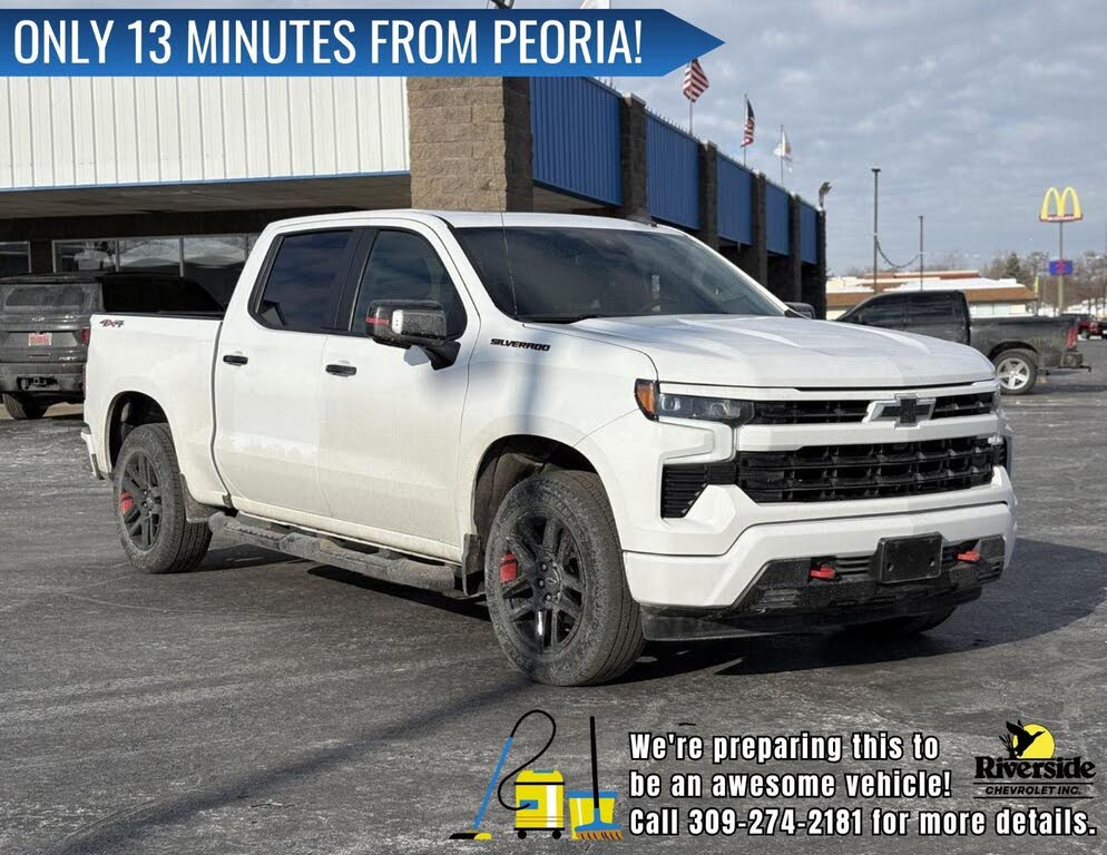 2022 Chevrolet Silverado 1500 RST Crew Cab 4WD