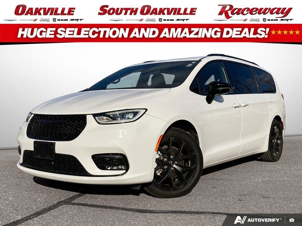 Chrysler Pacifica Limited FWD 2024