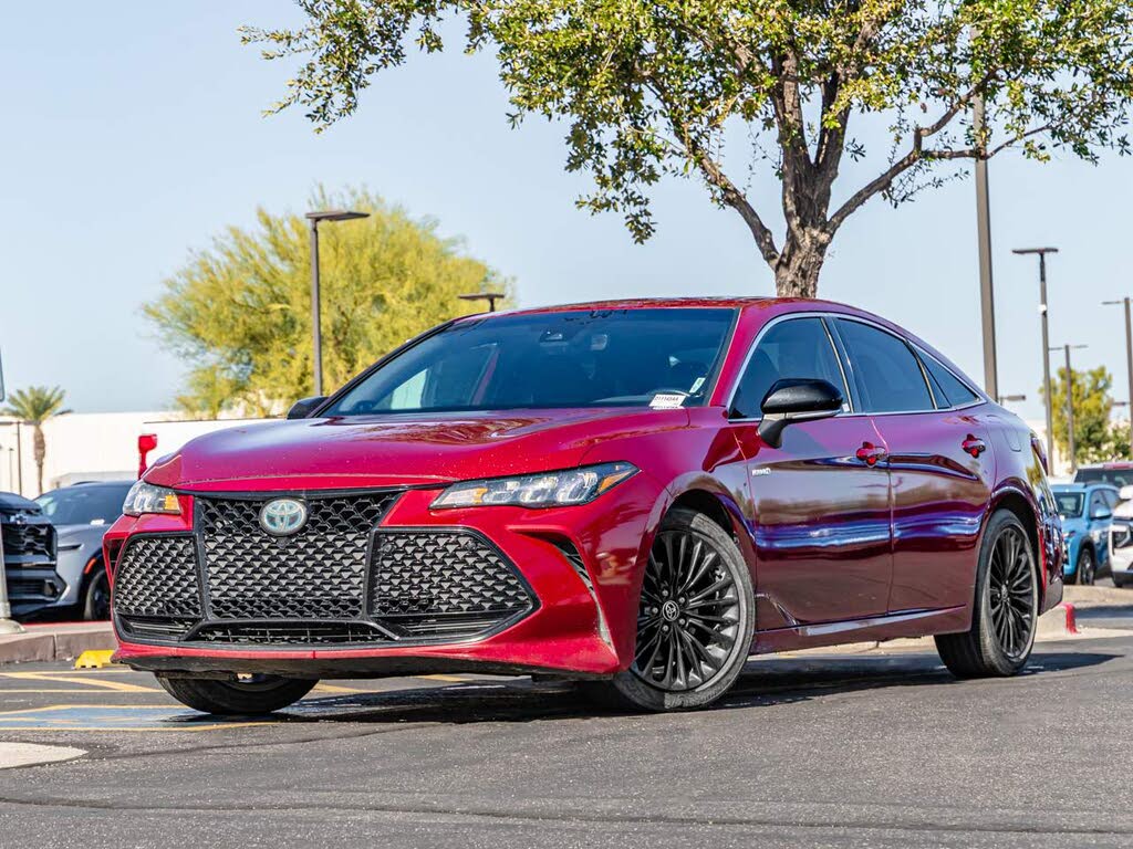 2021 Toyota Avalon Hybrid XSE FWD