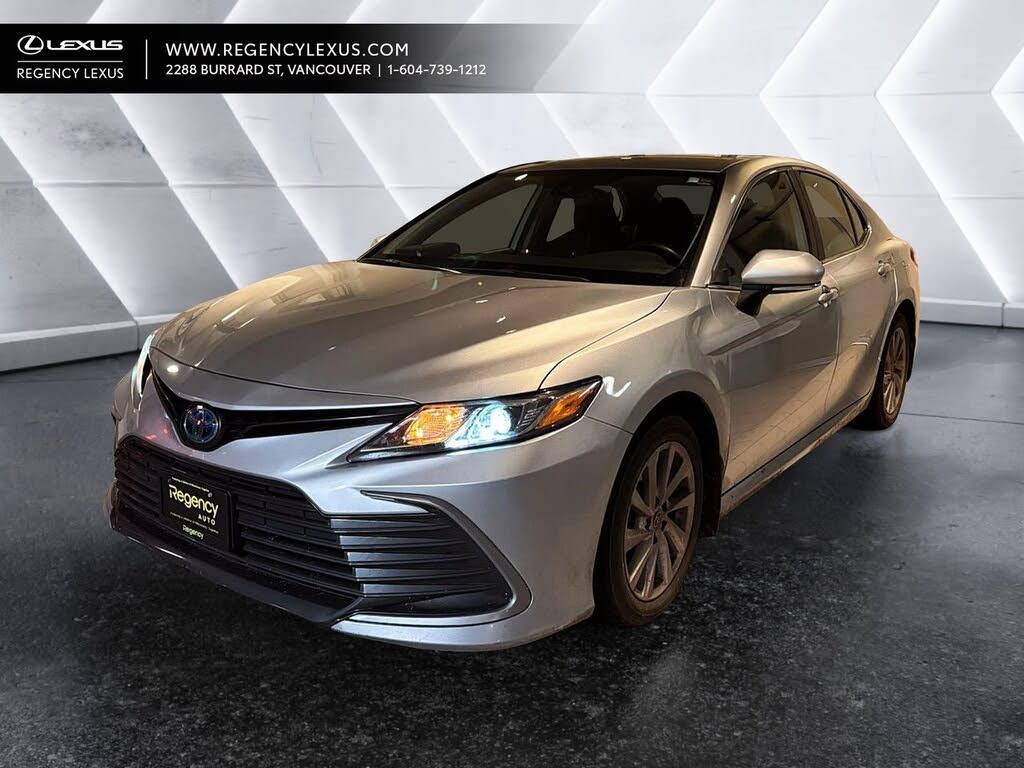 2022 Toyota Camry Hybrid LE FWD