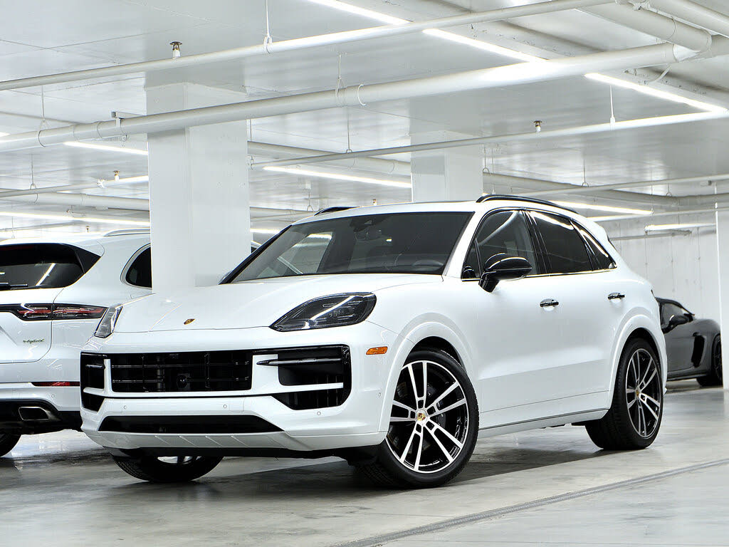 2024 Porsche Cayenne AWD