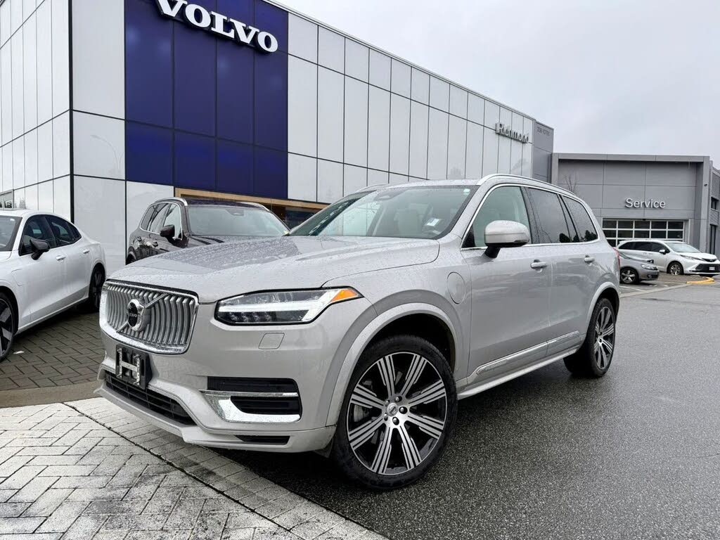 2023 Volvo XC90 Recharge T8 Core Bright Theme eAWD