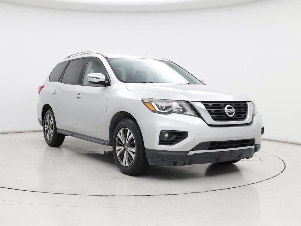 2017 Nissan Pathfinder SV
