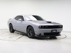 Dodge Challenger R/T Scat Pack RWD
