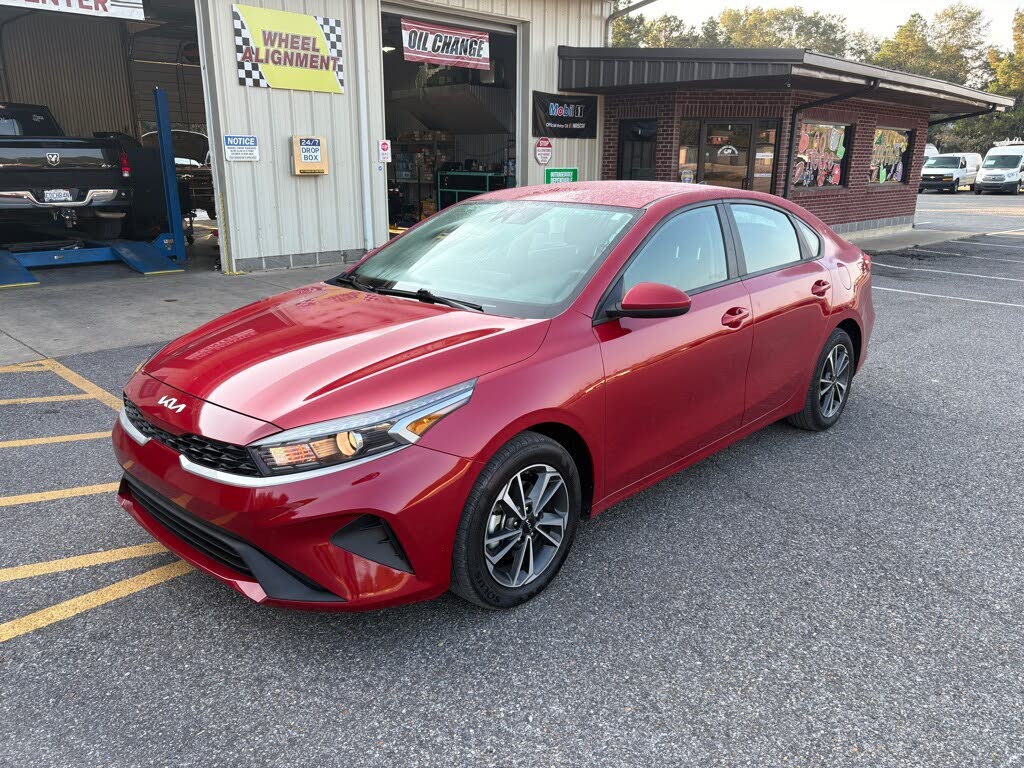 2024 Kia Forte LXS FWD