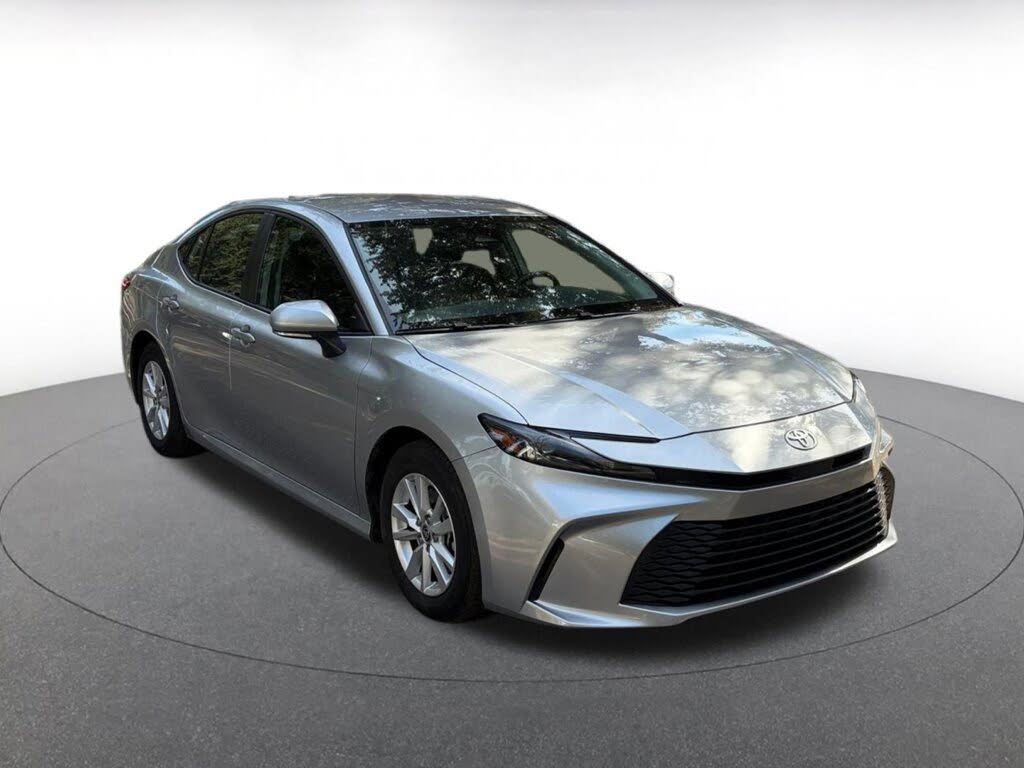 2025 Toyota Camry LE FWD