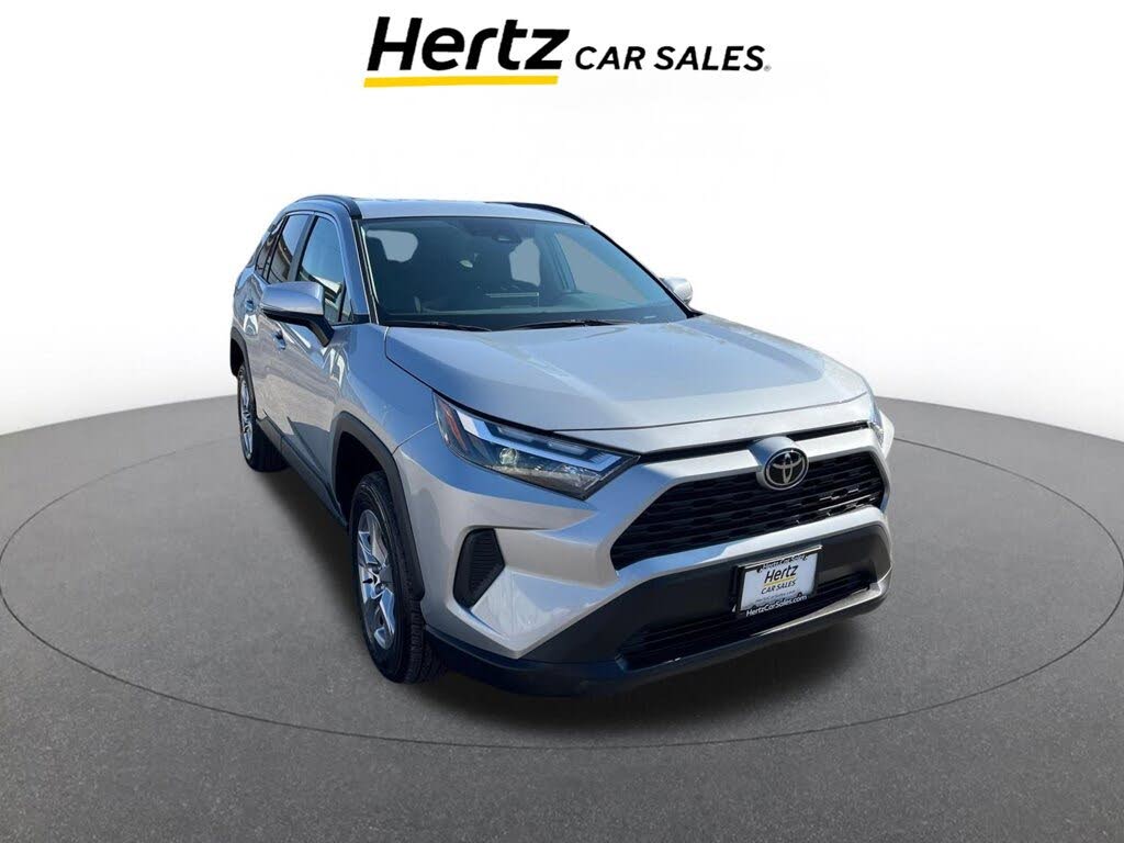 2025 Toyota RAV4 XLE FWD