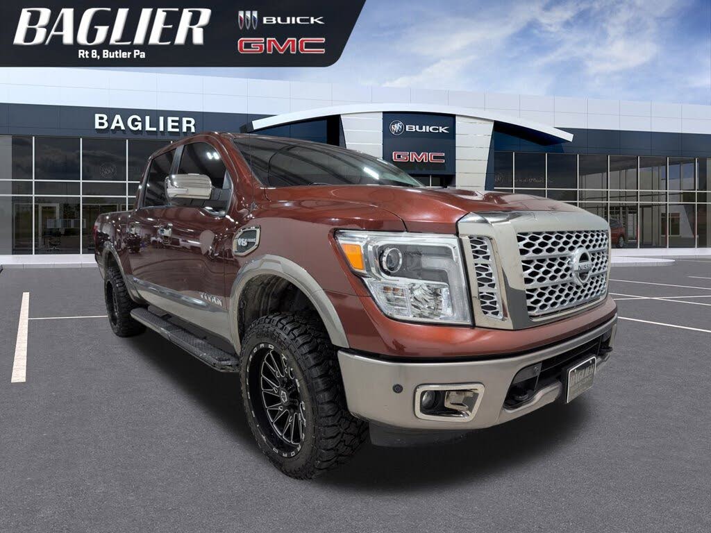 2017 Nissan Titan Platinum Reserve Crew Cab 4WD