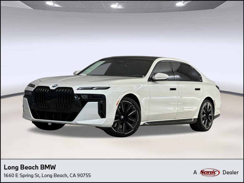 2023 BMW 7 Series 740i RWD