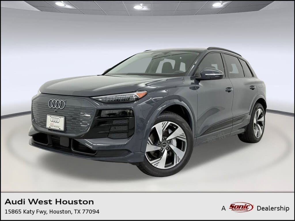2025 Audi Q6 e-tron quattro Premium Plus