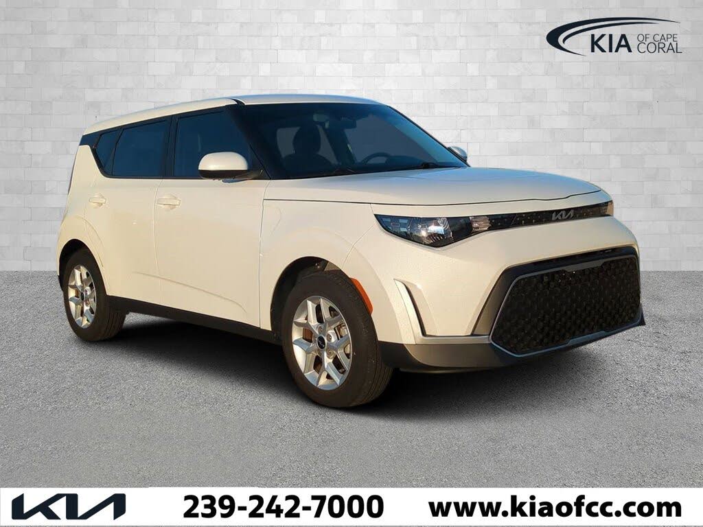 2023 Kia Soul LX FWD