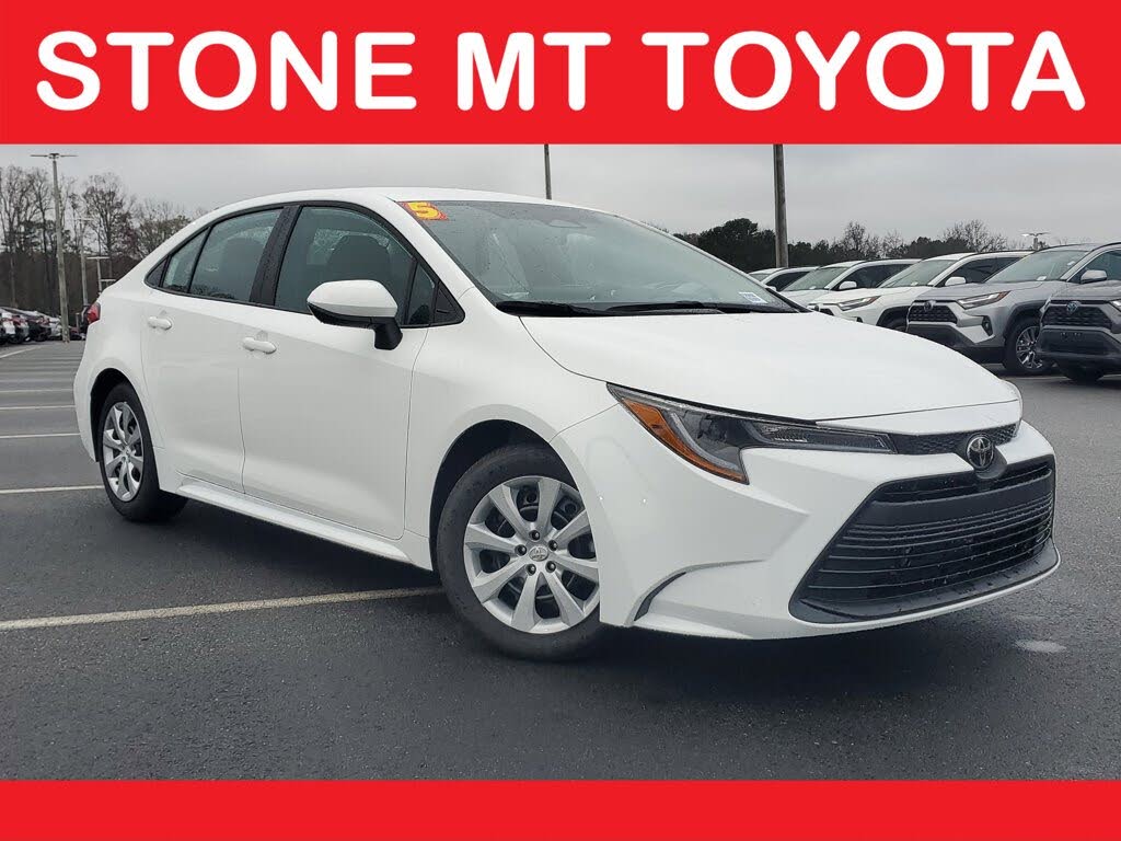 2025 Toyota Corolla LE FWD
