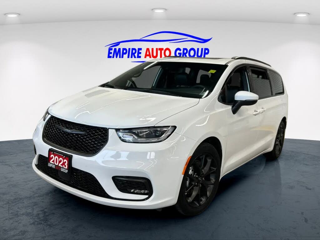 2023 Chrysler Pacifica Touring L FWD