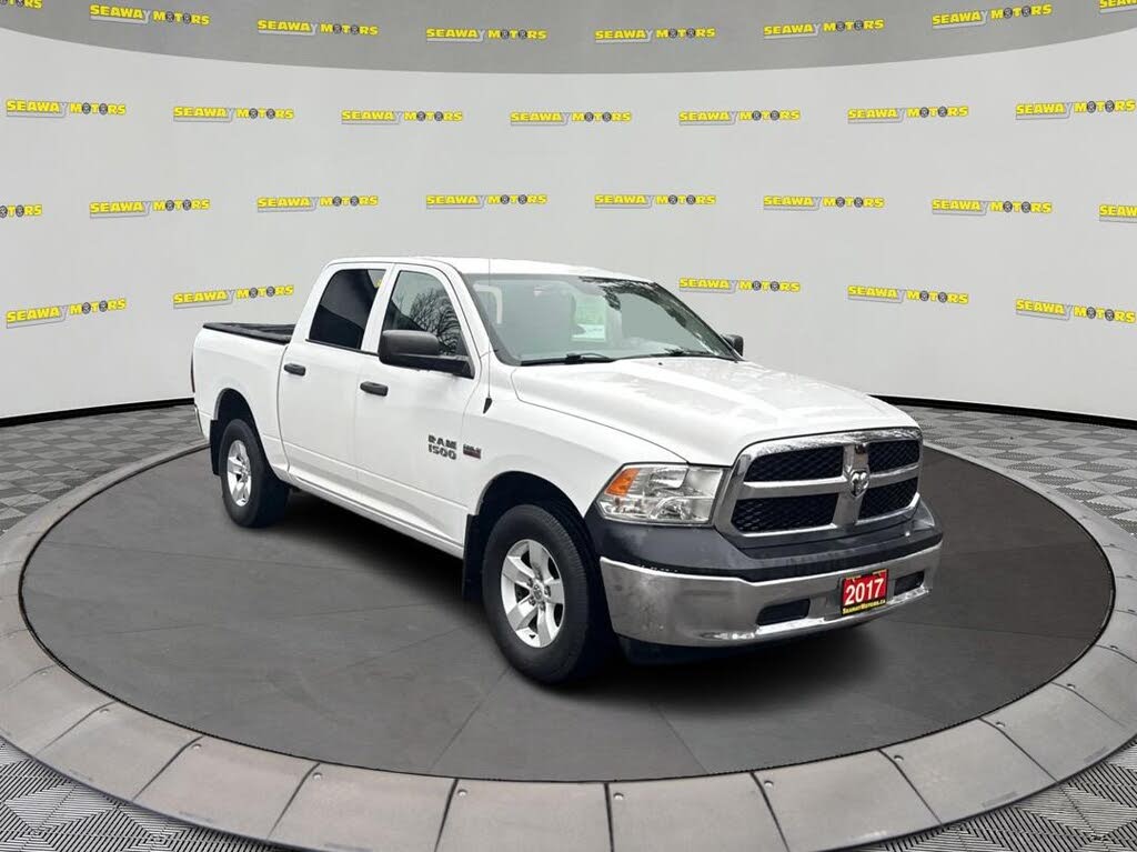 2017 RAM 1500 ST Crew Cab 4WD