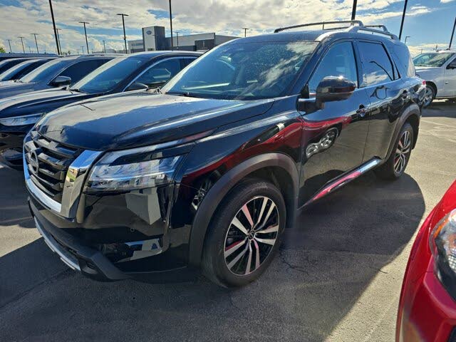 2024 Nissan Pathfinder Platinum FWD